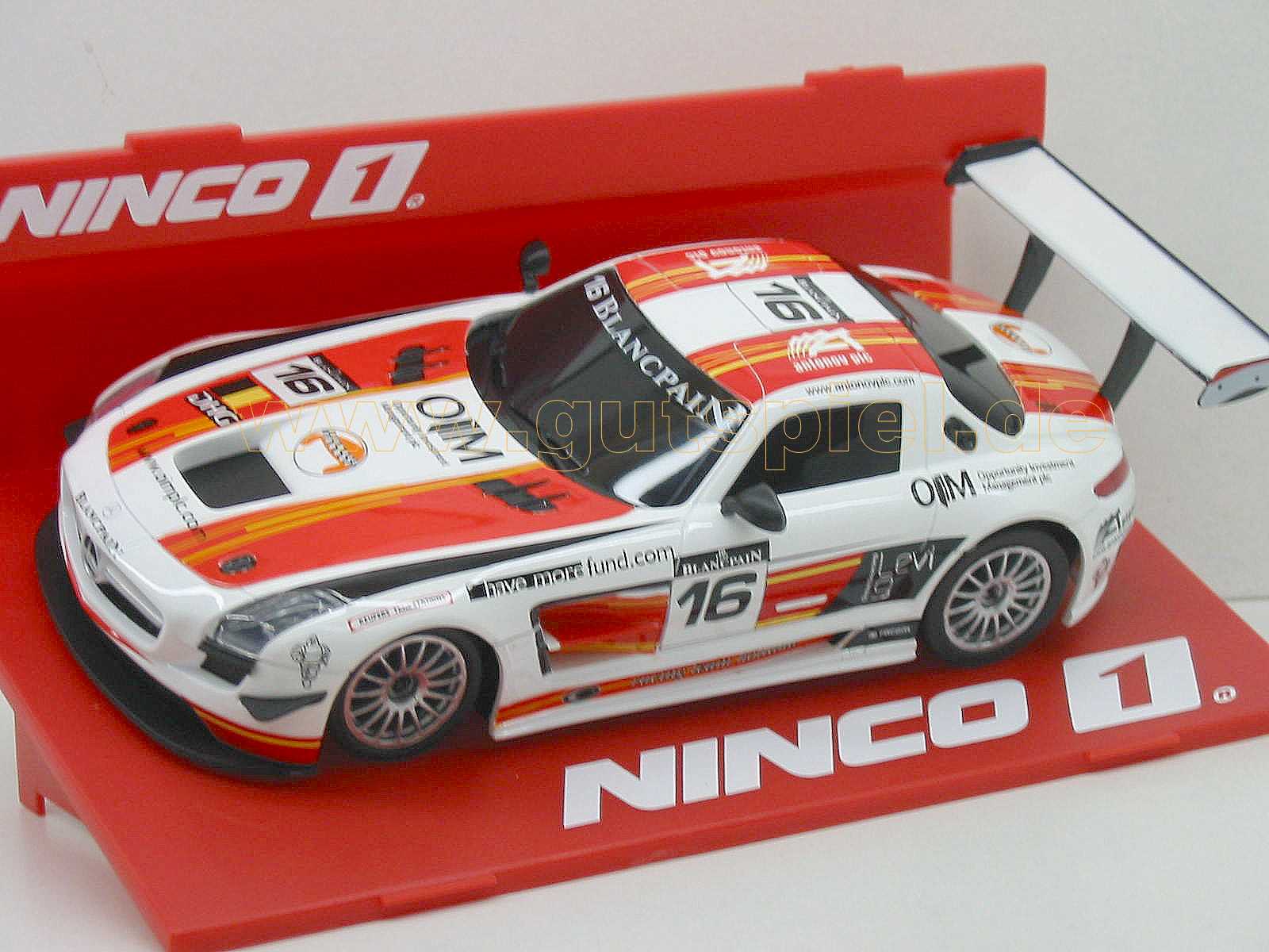 Ninco BMW M3 GTR "Red Bull